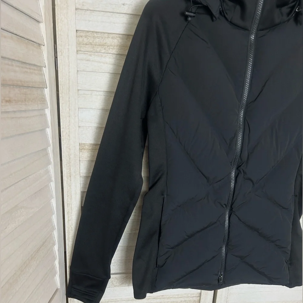 Athleta Inlet Jacket Quilted Down with Hood. Size Small - Picture 3 of 13